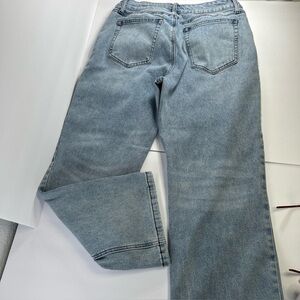 Flamingals 28 bootcut baggy jeans size medium light blue